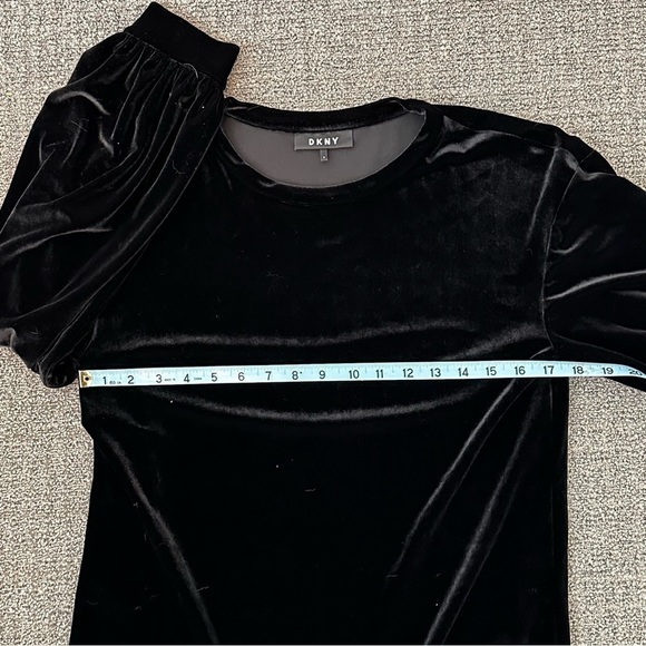 Dkny Women's Velvet Bubble Sleeve Dress Sz S Black - Picture 7 of 8